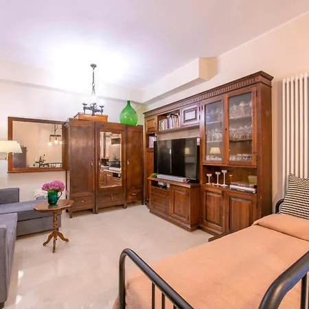 Magnificent Center Guest house