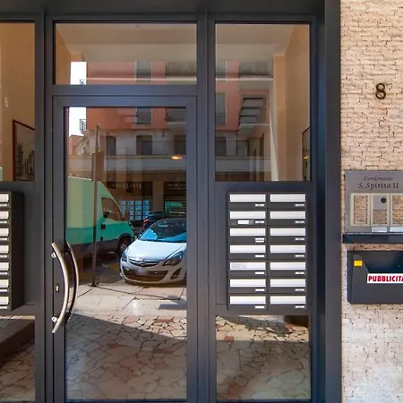 Magnificent Center Guest house